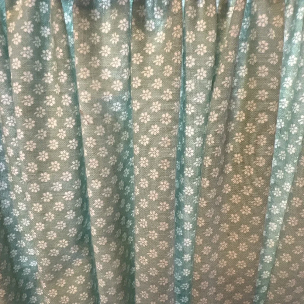 VTG Curtain Magazine Holder Hearts Ditsy Floral Cottagecore Decor Green Ruffle